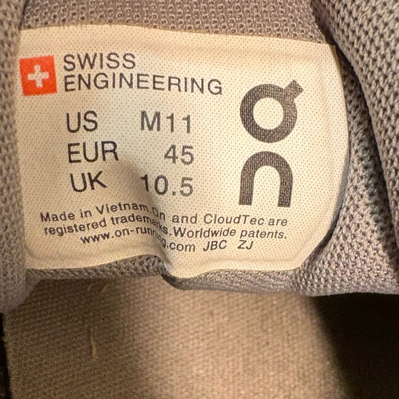 ON RUNNING CLOUD MENS GLACIER/WHITE SIZE 11 - Picture 6 of 9